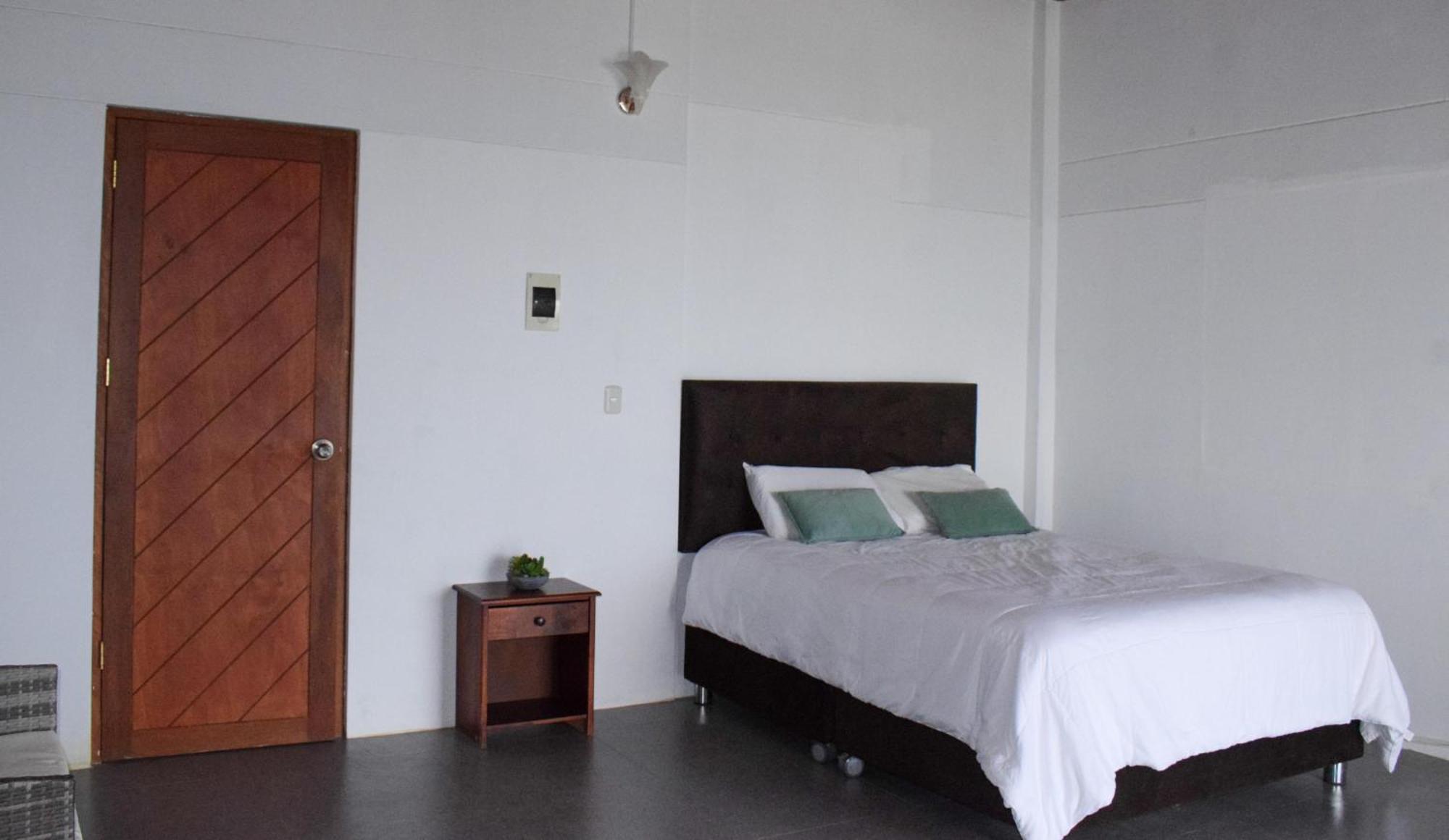 Mangata Hotel โลบิโตส ภายนอก รูปภาพ